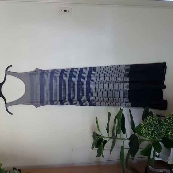 Vince scoop neck sleeveless Maxi dress, striped, gray blue, women's size medium - Picture 5 of 7